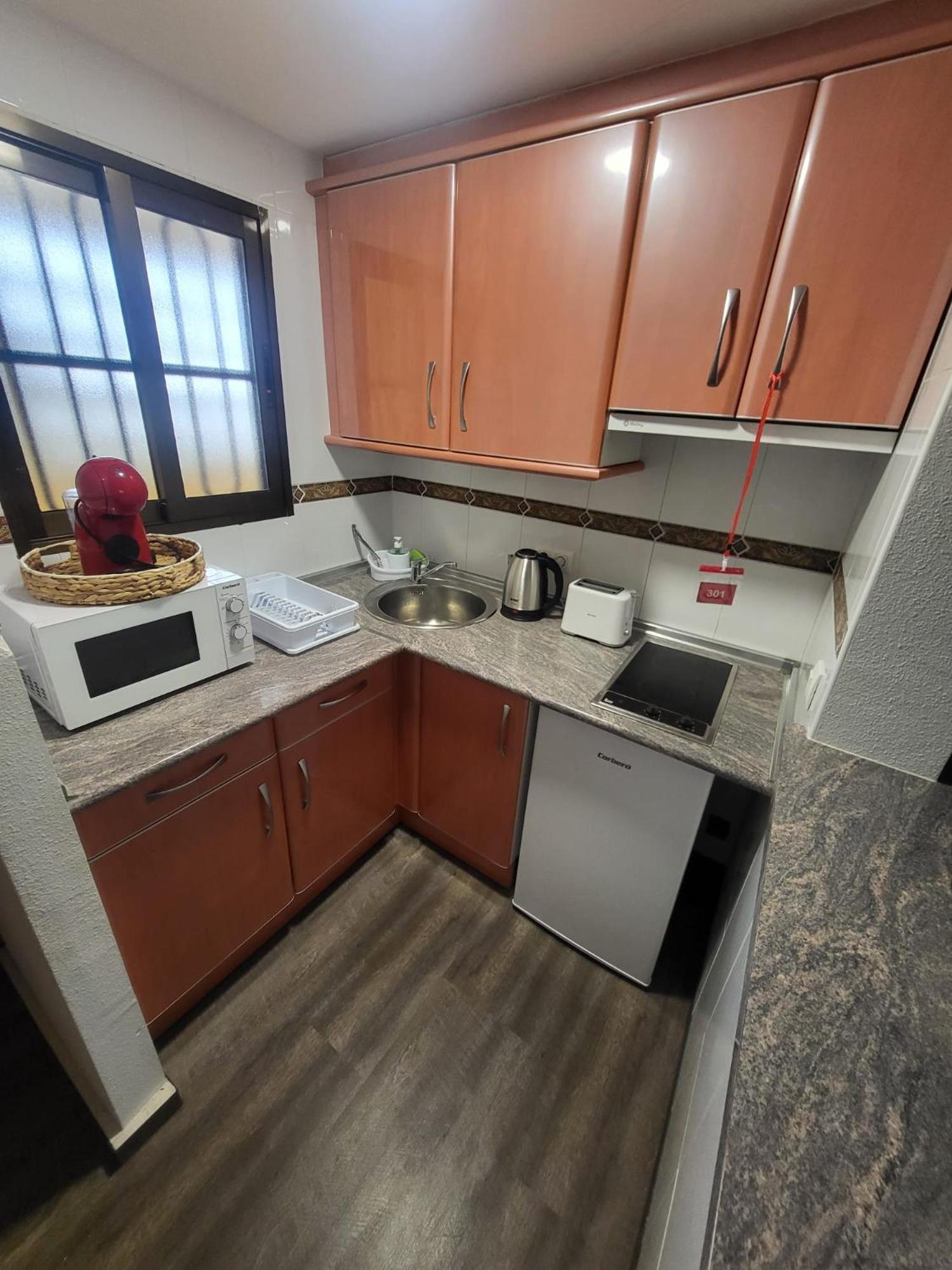 Trinisol II Private Apartments With Sea View 베니돔 외부 사진